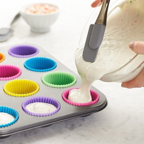 Silicone Small Round Cupcake Mould (Pack Of 8) - Image 2